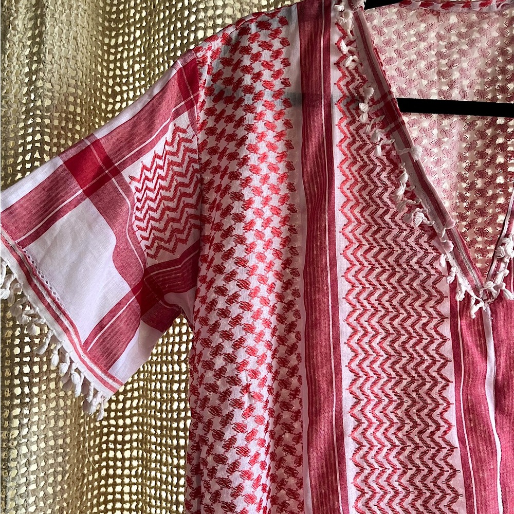 Keffiyeh / Shemagh / Palestine Dress.